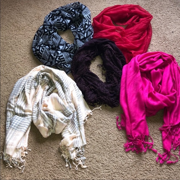 Accessories - Bundle of Scarves